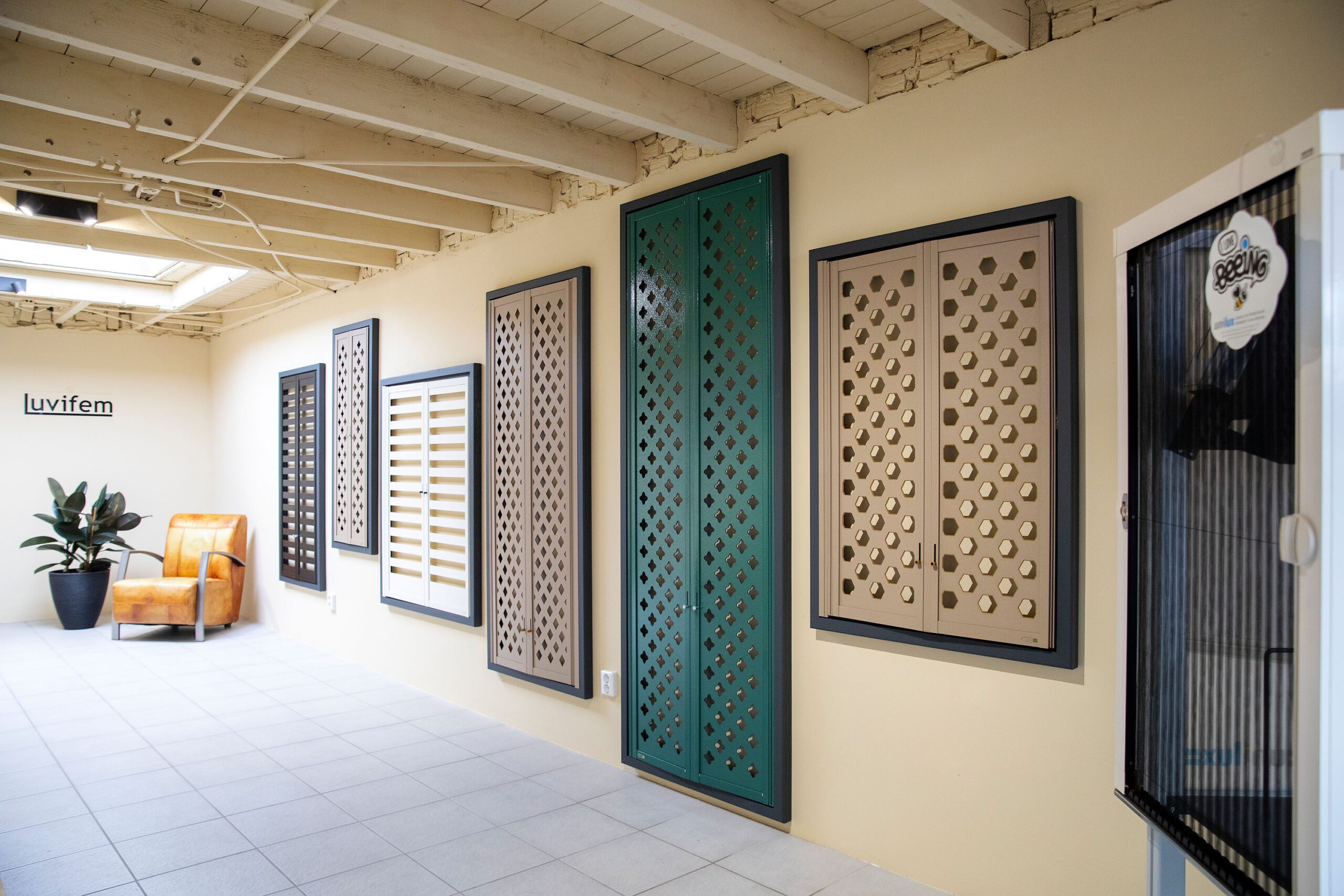 Luvifem te Best is dé specialist in Fractions aluminium shutters